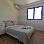 Bas De Villa Au Calme