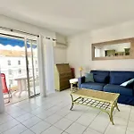 Bright Studio With Terrace And Sea View