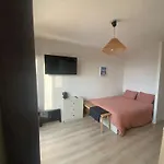Studio Vue Mer Avec Piscine Milieu